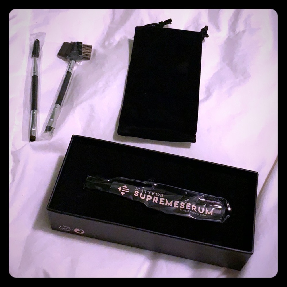 BRAND NEW eyelash growth serum & brushes